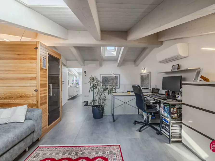 Immagine 42 di Villa in vendita  a Borghi