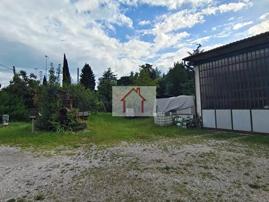 Immagine 2 di Capannone industriale in vendita  a Giavera Del Montello