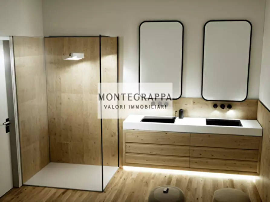 Immagine 2 di Casa indipendente in vendita  in Via Villa a Loria