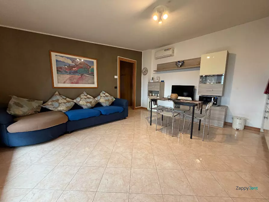 Immagine 1 di Appartamento in affitto  in Via Isonzo, 13 a Bollate