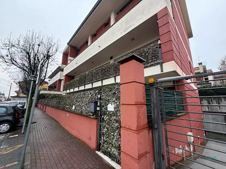 Immagine 35 di Appartamento in affitto  in Via Isonzo, 13 a Bollate