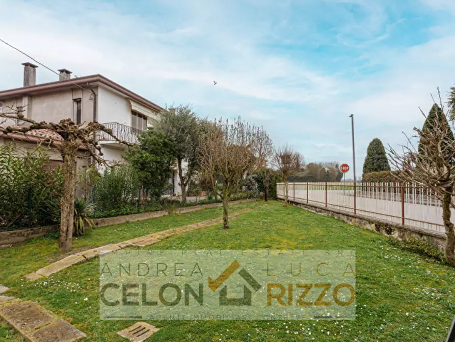 Immagine 2 di Casa indipendente in vendita  in Via Bigolo, 2 a Tribano