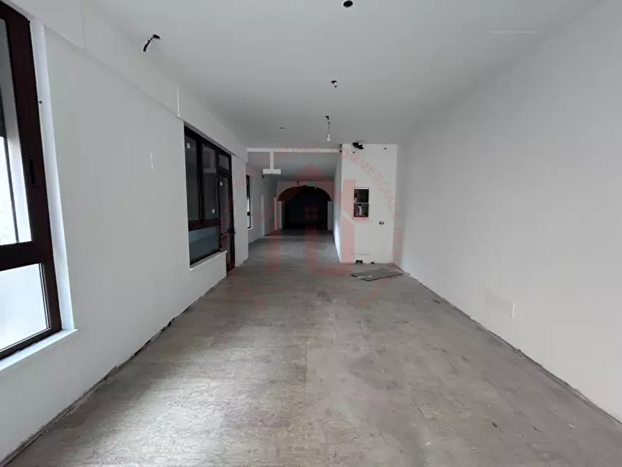 Immagine 1 di Negozio in affitto  in Via San Marco a Padova