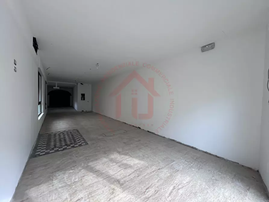 Immagine 3 di Negozio in affitto  in Via San Marco a Padova