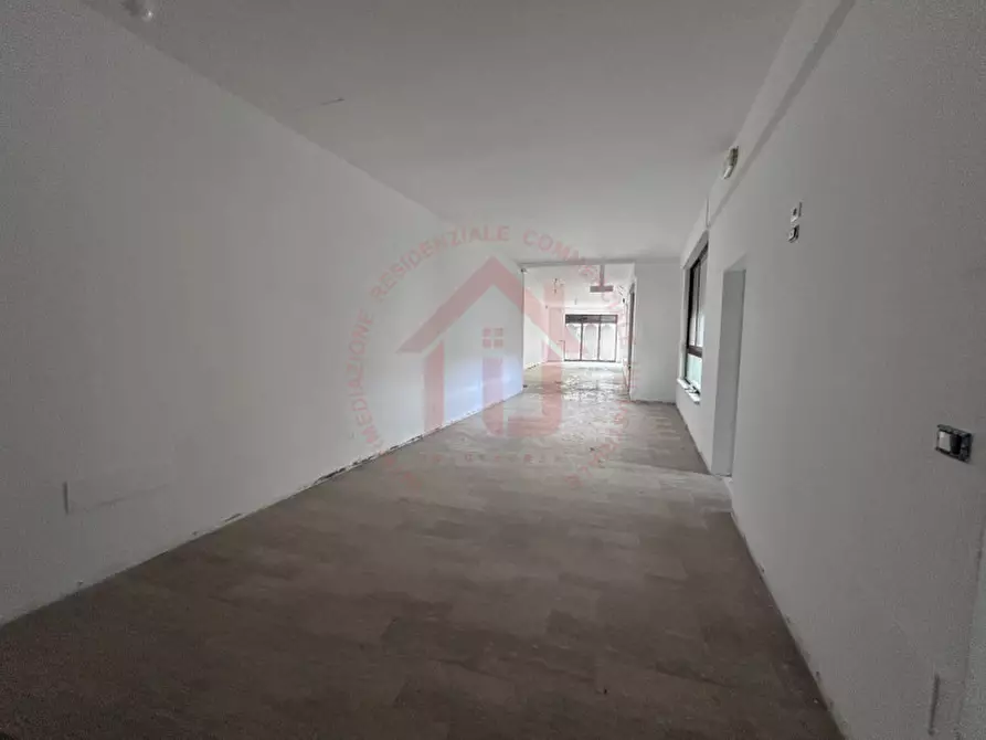 Immagine 7 di Negozio in affitto  in Via San Marco a Padova