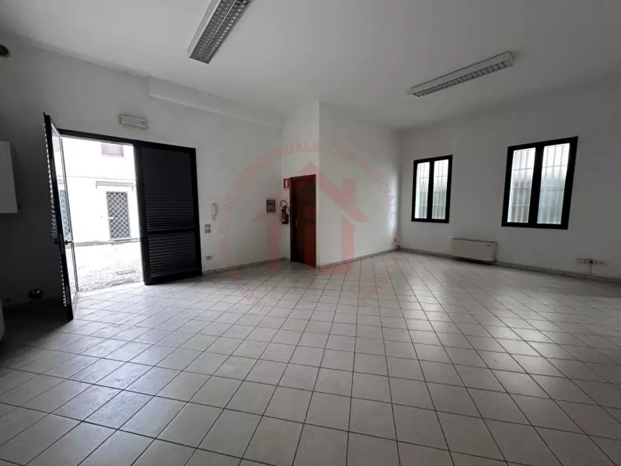 Immagine 10 di Negozio in affitto  in Via San Marco a Padova