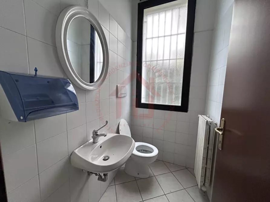 Immagine 15 di Negozio in affitto  in Via San Marco a Padova