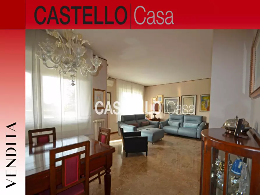 Immagine 1 di Appartamento in vendita  in viale Italia a Castelfranco Veneto