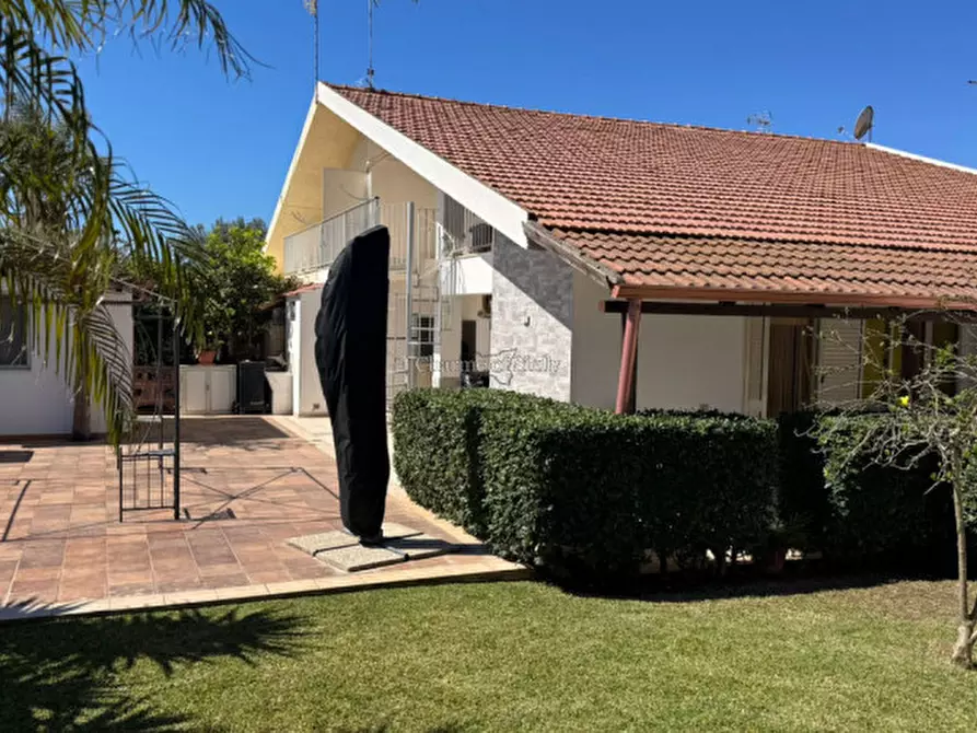 Immagine 1 di Casa indipendente in vendita  in Viale degli Appennini a Ragusa