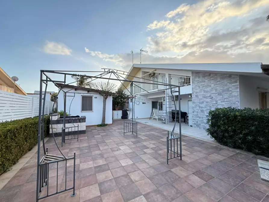 Immagine 2 di Casa indipendente in vendita  in Viale degli Appennini a Ragusa
