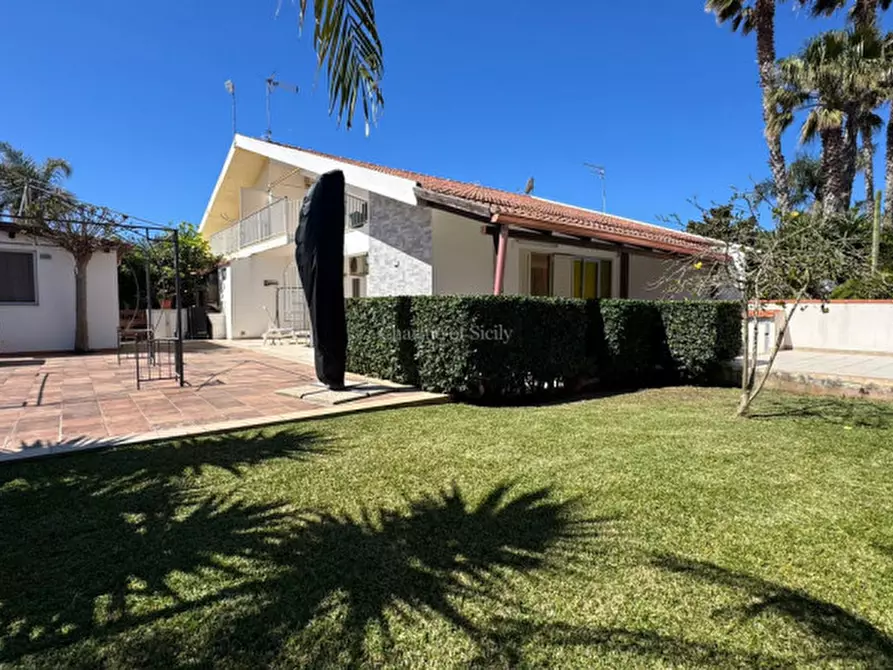 Immagine 12 di Casa indipendente in vendita  in Viale degli Appennini a Ragusa