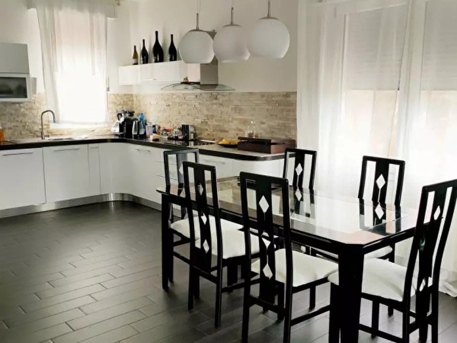 Immagine 1 di Attico in vendita  a Rovigo