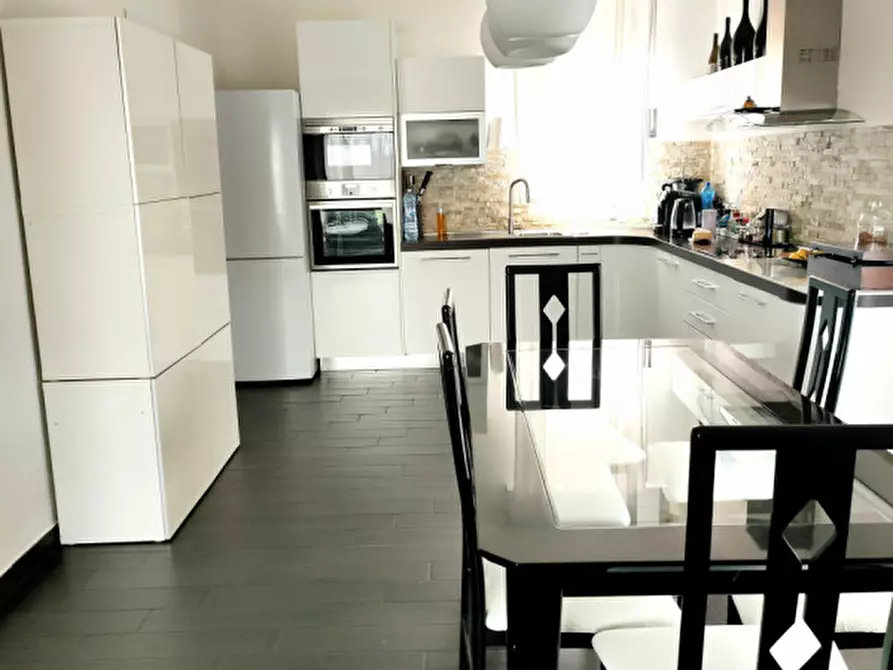 Immagine 10 di Attico in vendita  a Rovigo