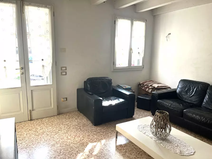 Immagine 4 di Casa indipendente in vendita  in Via Roma a Caldogno