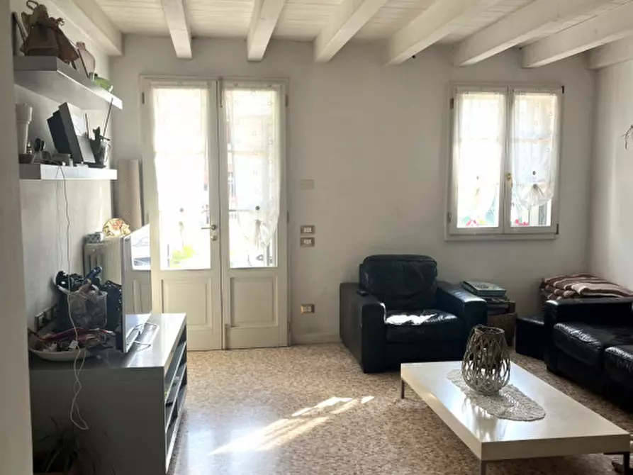Immagine 5 di Casa indipendente in vendita  in Via Roma a Caldogno
