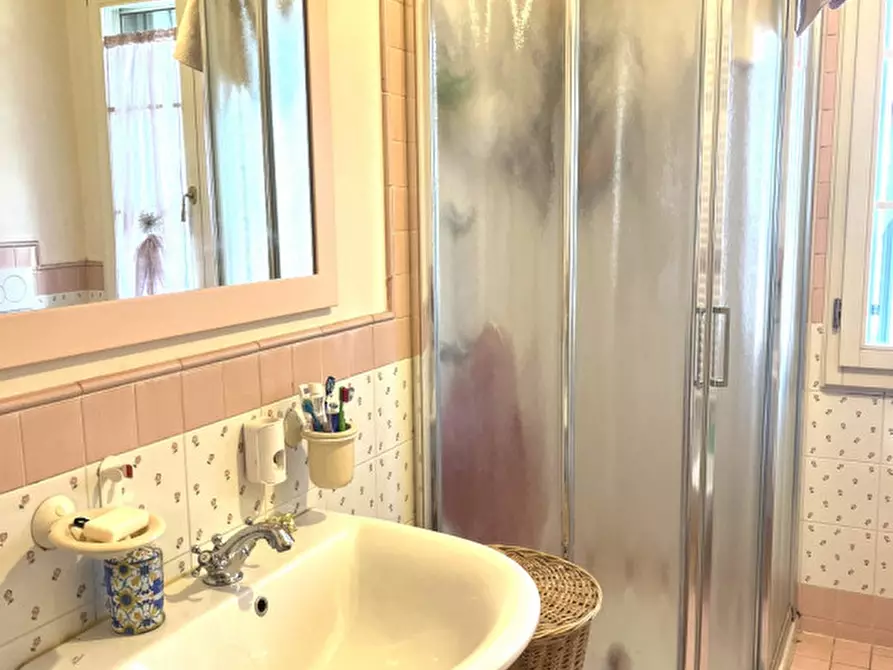 Immagine 18 di Casa indipendente in vendita  in Via Roma a Caldogno