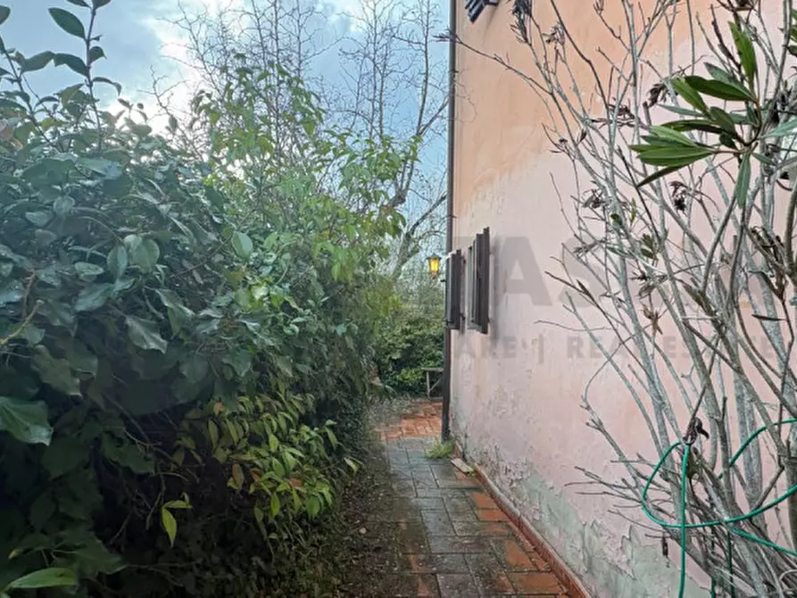 Immagine 25 di Appartamento in vendita  in VIA DELLA LUGIANA a Firenze