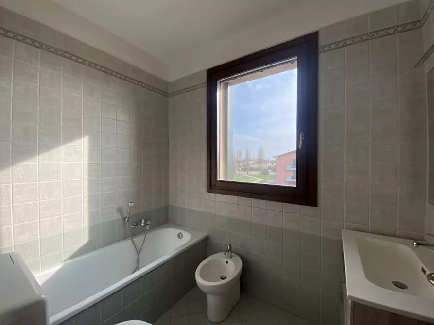 Immagine 15 di Appartamento in vendita  in via Palladio a Veggiano