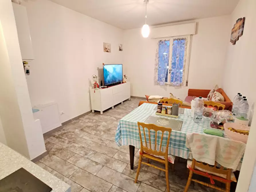 Immagine 3 di Appartamento in vendita  in Viale Gaetano Storchi a Modena