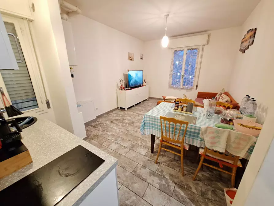 Immagine 4 di Appartamento in vendita  in Viale Gaetano Storchi a Modena