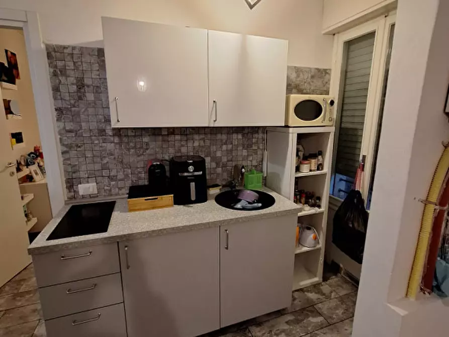 Immagine 5 di Appartamento in vendita  in Viale Gaetano Storchi a Modena