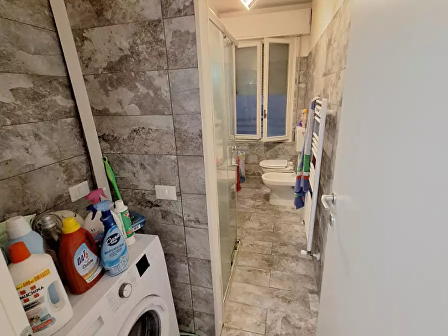 Immagine 8 di Appartamento in vendita  in Viale Gaetano Storchi a Modena