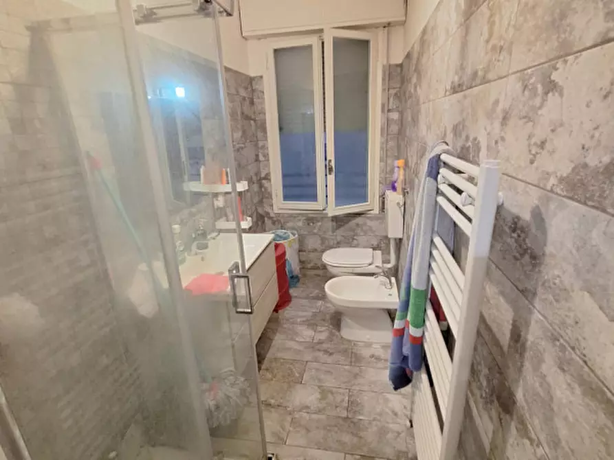 Immagine 9 di Appartamento in vendita  in Viale Gaetano Storchi a Modena