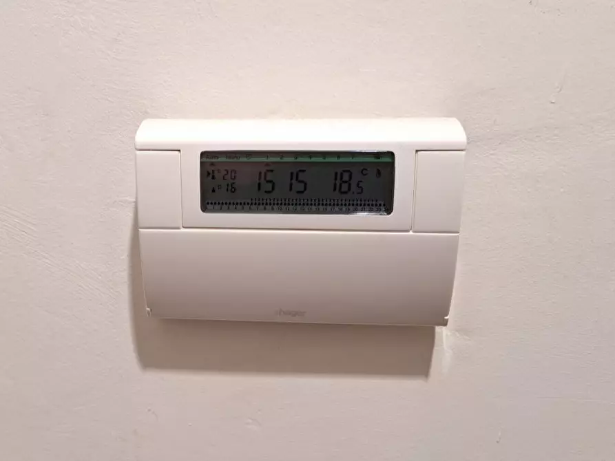 Immagine 15 di Appartamento in vendita  in Viale Gaetano Storchi a Modena