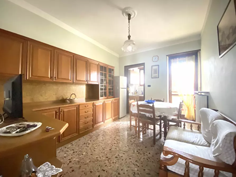 Immagine 9 di Appartamento in vendita  in Via Oberdan 5 a Nichelino