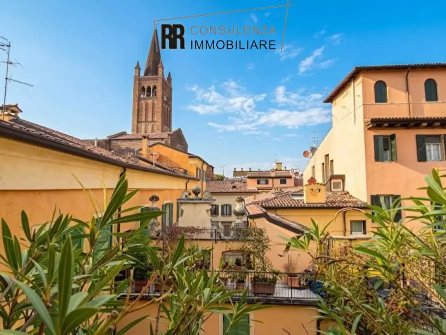 Immagine 1 di Appartamento in vendita  in Via fama a Verona