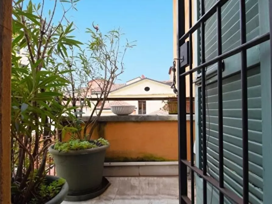 Immagine 7 di Appartamento in vendita  in Via fama a Verona