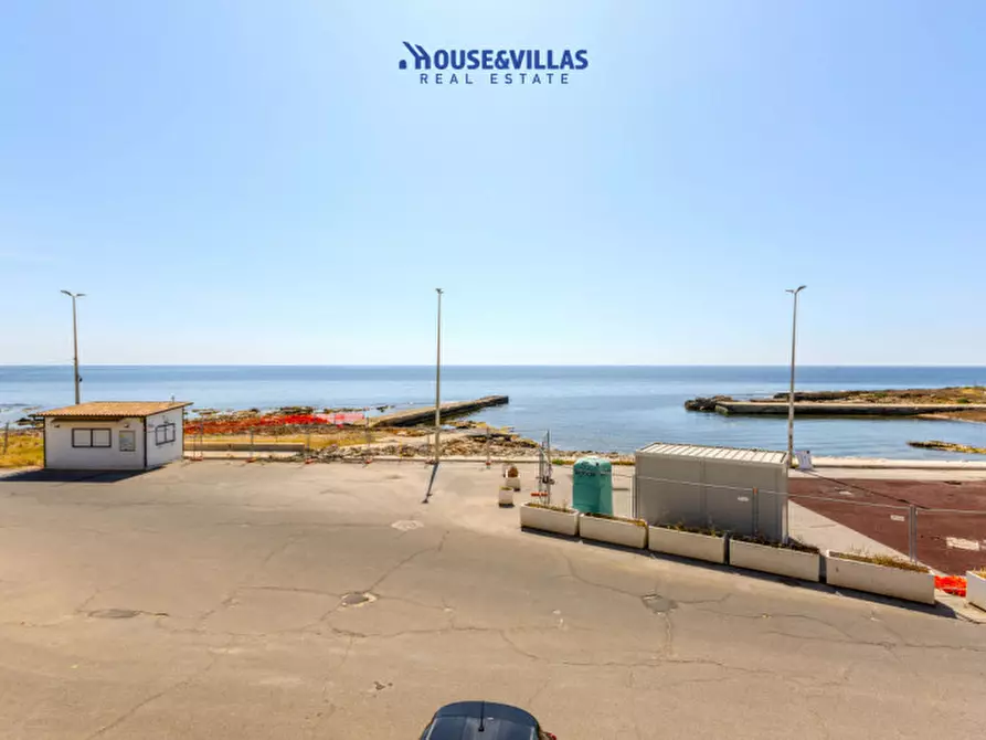 Immagine 4 di Appartamento in affitto  in piazza stella maris a Noto