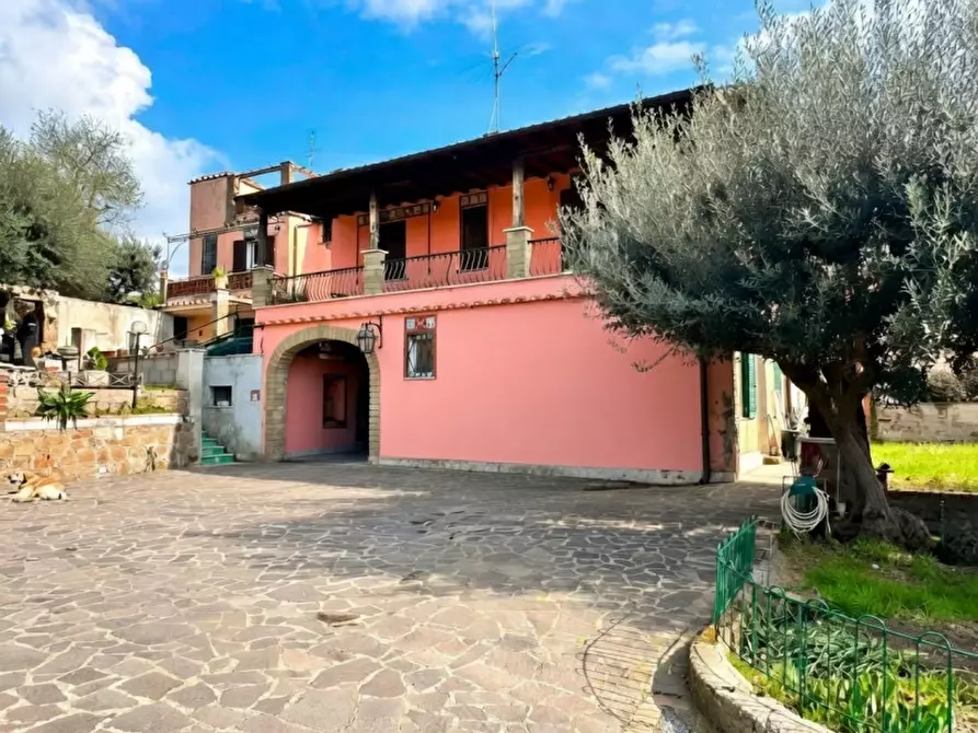 Immagine 3 di Rustico / casale in vendita  in VIA RONCIGLIANO 66 a Albano Laziale