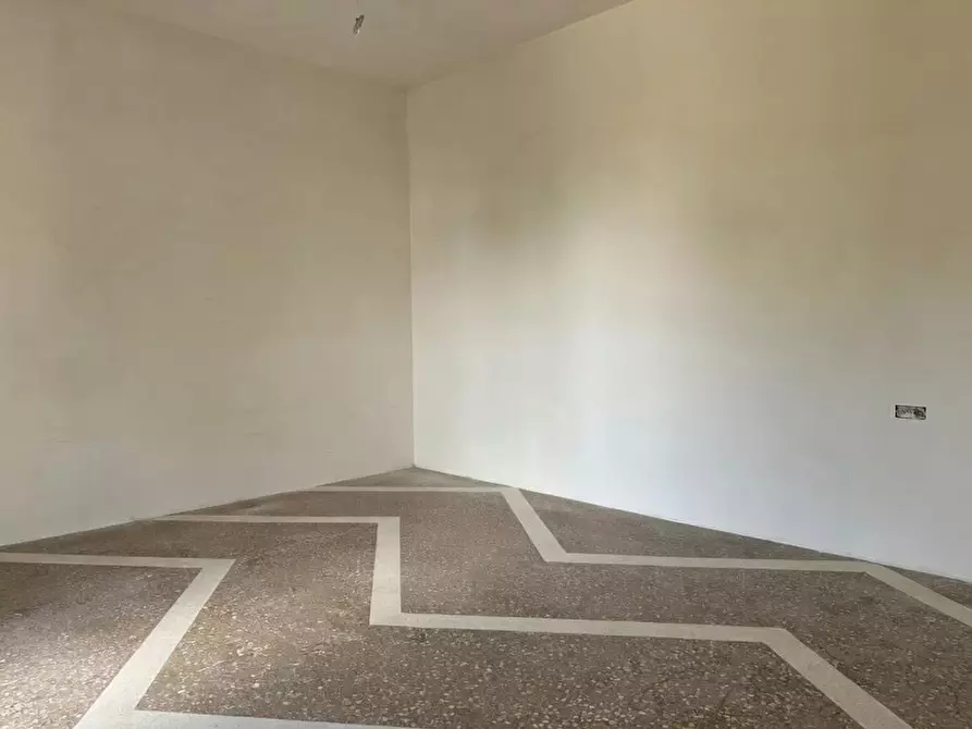 Immagine 30 di Rustico / casale in vendita  in VIA RONCIGLIANO 66 a Albano Laziale