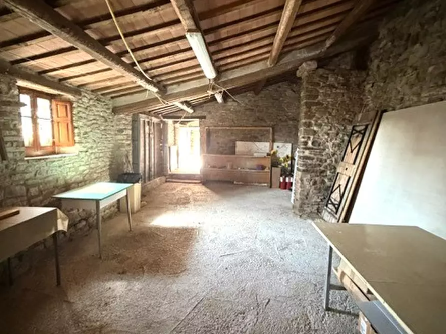 Immagine 27 di Appartamento in vendita  a Sassocorvaro Auditore
