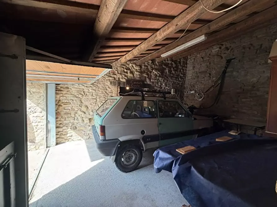 Immagine 28 di Appartamento in vendita  a Sassocorvaro Auditore