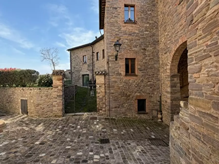 Immagine 31 di Appartamento in vendita  a Sassocorvaro Auditore