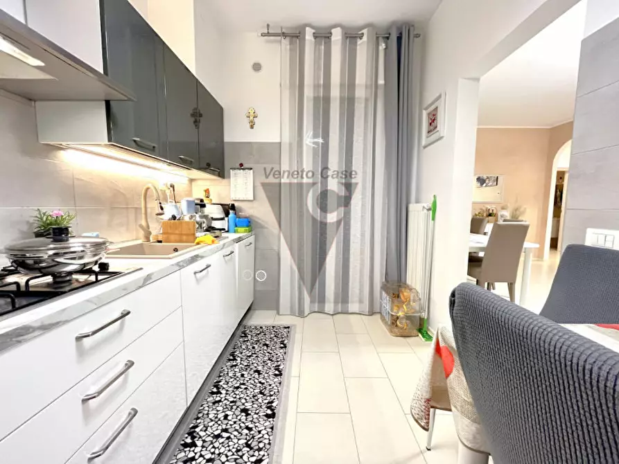 Immagine 8 di Appartamento in vendita  in Via Guardiana a Dolo