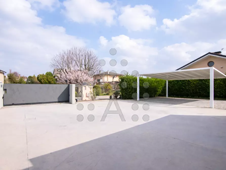 Immagine 10 di Villa in vendita  in Via Romana Aponense a Padova