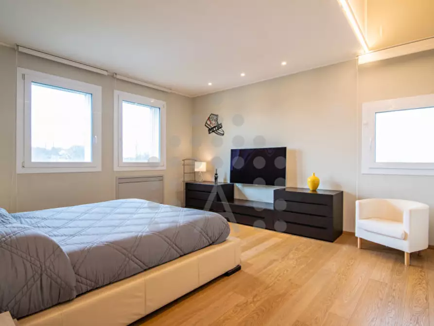 Immagine 25 di Villa in vendita  in Via Romana Aponense a Padova