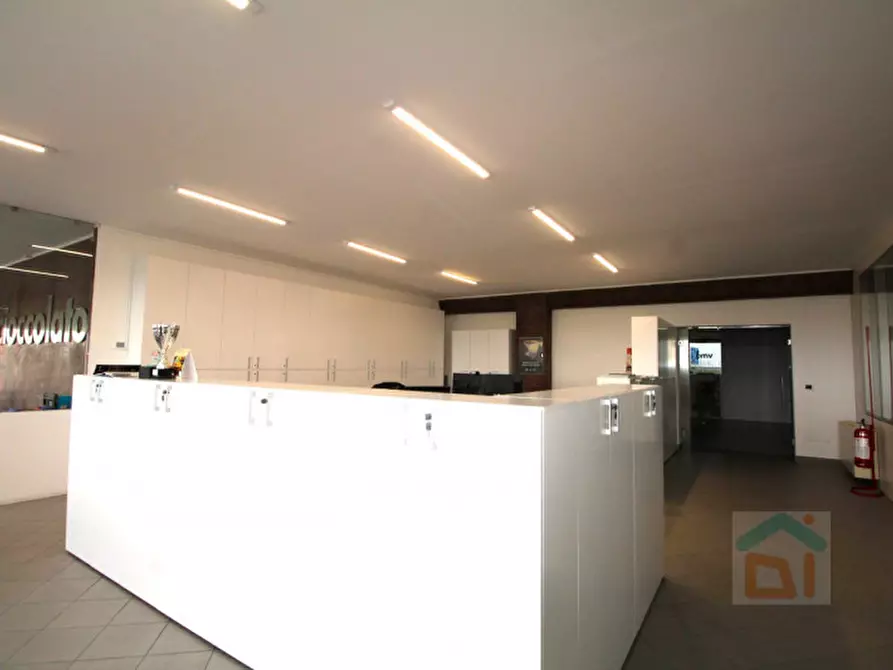 Immagine 2 di Ufficio in affitto  in Via del Commercio 18 a Torviscosa