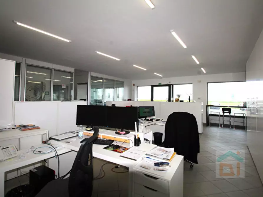 Immagine 7 di Ufficio in affitto  in Via del Commercio 18 a Torviscosa