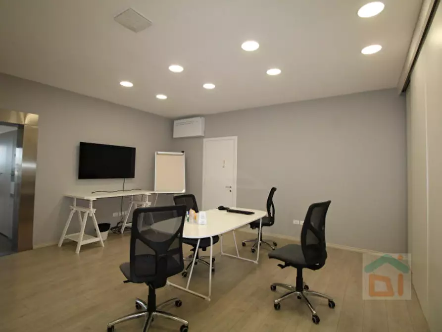 Immagine 11 di Ufficio in affitto  in Via del Commercio 18 a Torviscosa