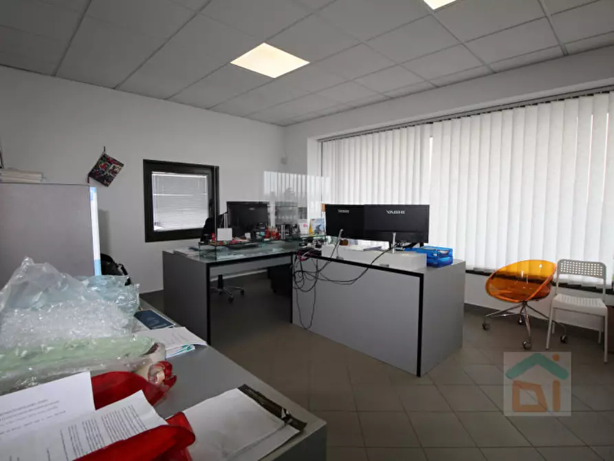 Immagine 12 di Ufficio in affitto  in Via del Commercio 18 a Torviscosa