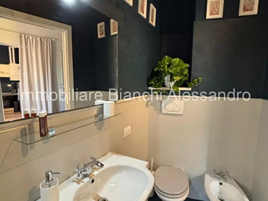 Immagine 8 di Appartamento in vendita  in Via Vincenzo Gioberti 99 a Firenze