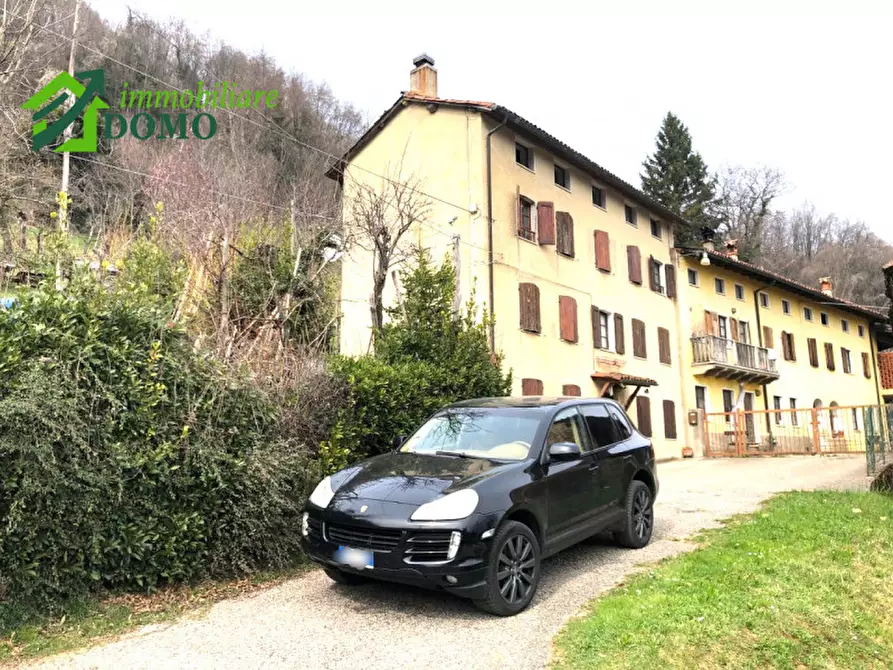 Immagine 1 di Villetta a schiera in vendita  in Via Cunegati 3 a Valli Del Pasubio