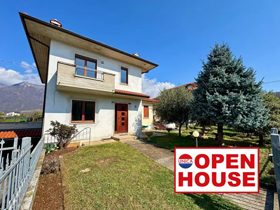 Immagine 1 di Villetta a schiera in vendita  in Via Ciarelle 6A a Carrè