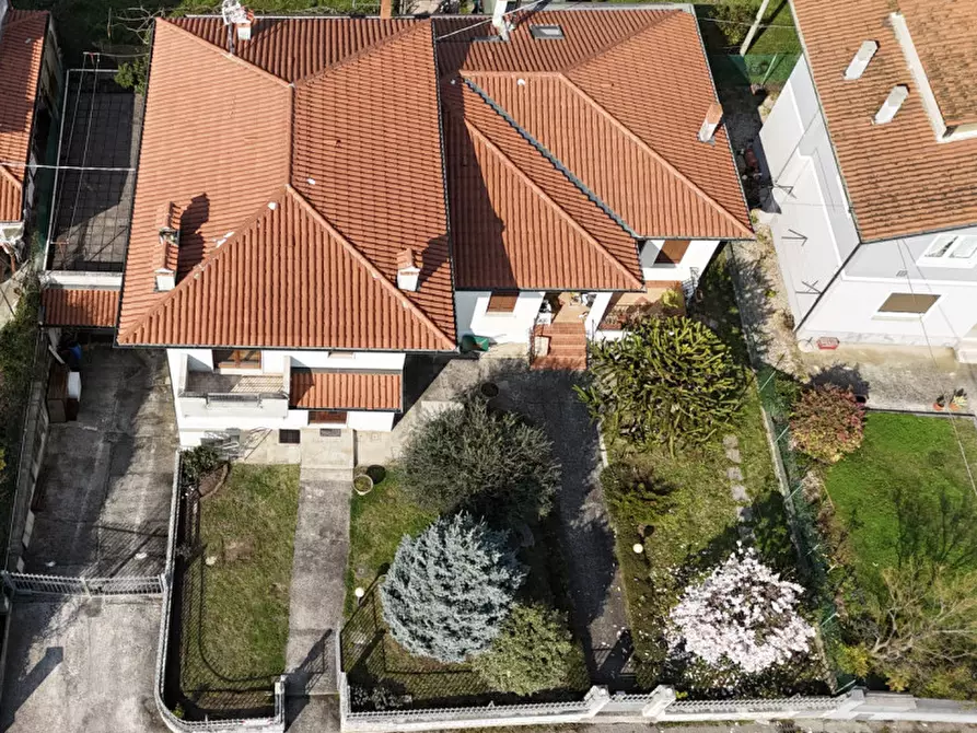 Immagine 3 di Villetta a schiera in vendita  in Via Ciarelle 6A a Carrè