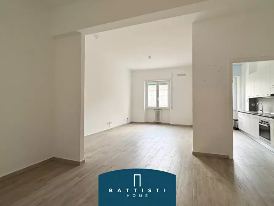 Immagine 1 di Appartamento in vendita  in Viale Guglielmo Marconi a Roma