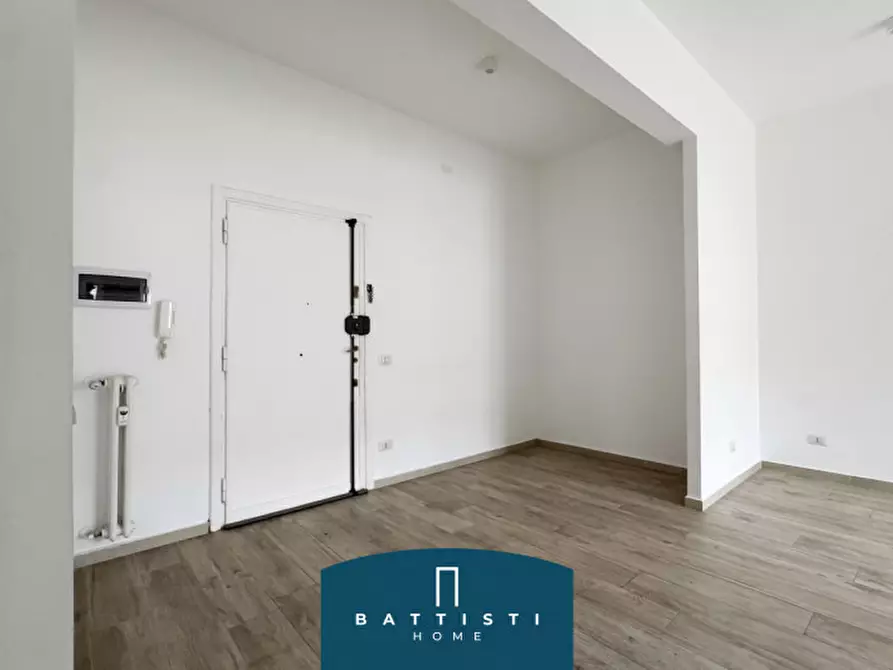 Immagine 5 di Appartamento in vendita  in Viale Guglielmo Marconi a Roma